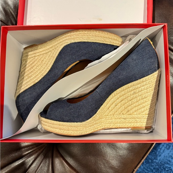 Coach Wedge Sandals - Picture 3 of 13